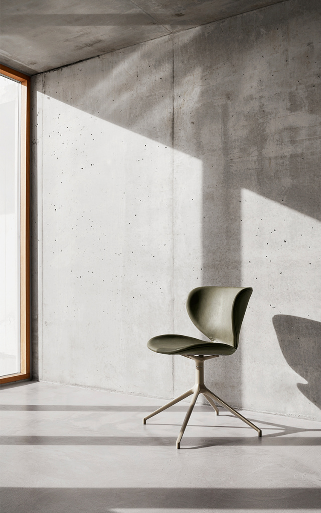 стул morten georgsen.jpeg