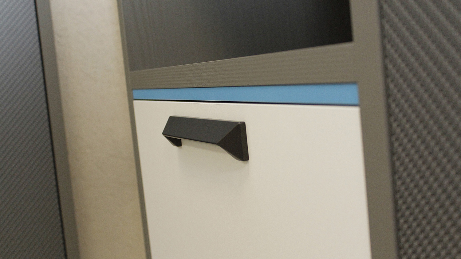 Заведите мотор и превратите комнату вашего подростка в современный уголок автоспорта с помощью мебели CARBON для комнаты подростка!