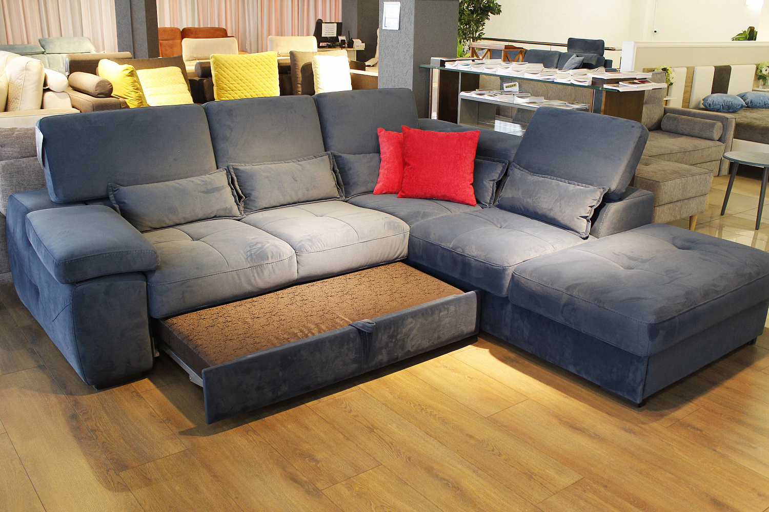 Диван-красавец RUAN