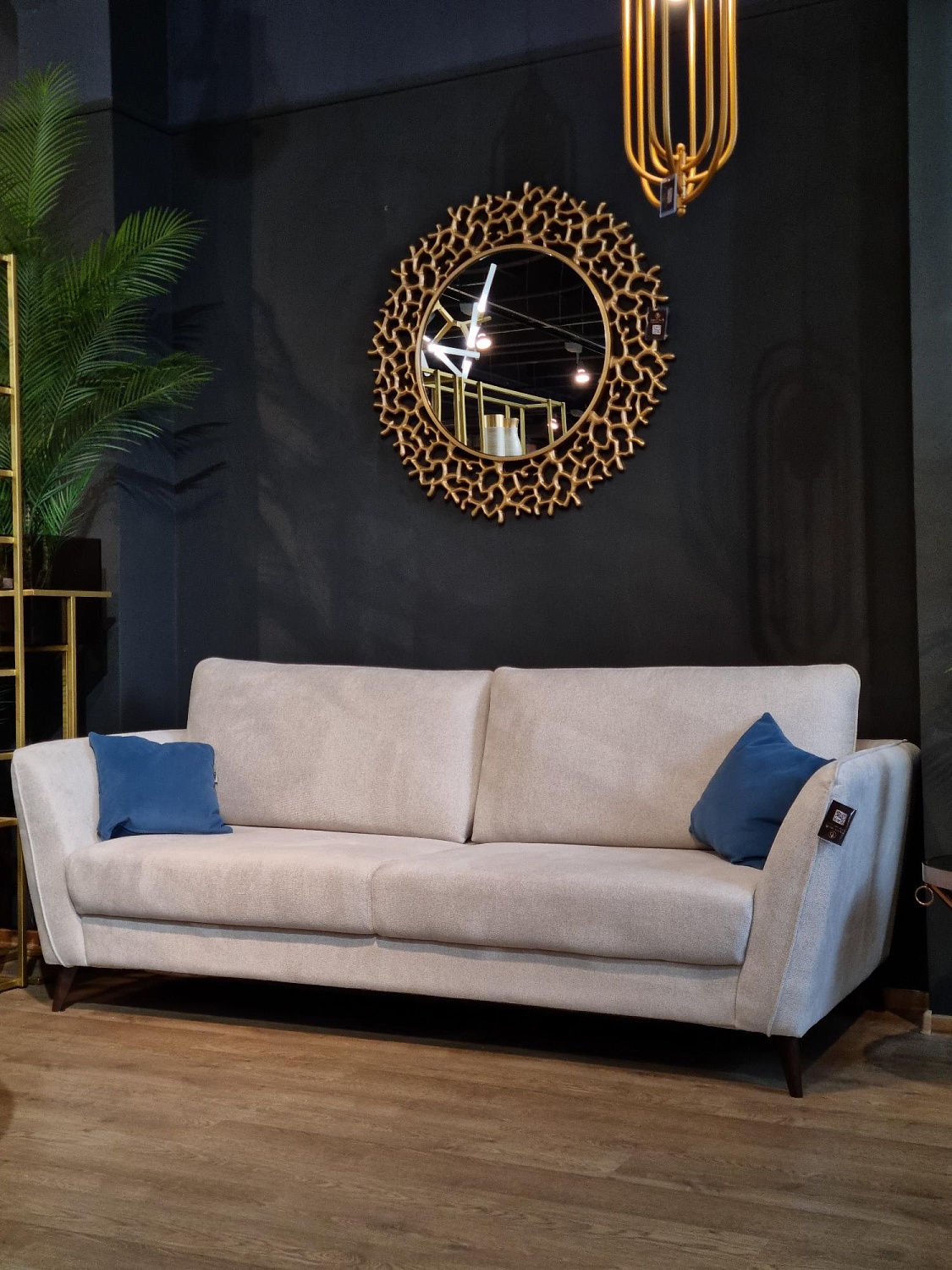 Красавчик диван Анонс фабрики Эванти