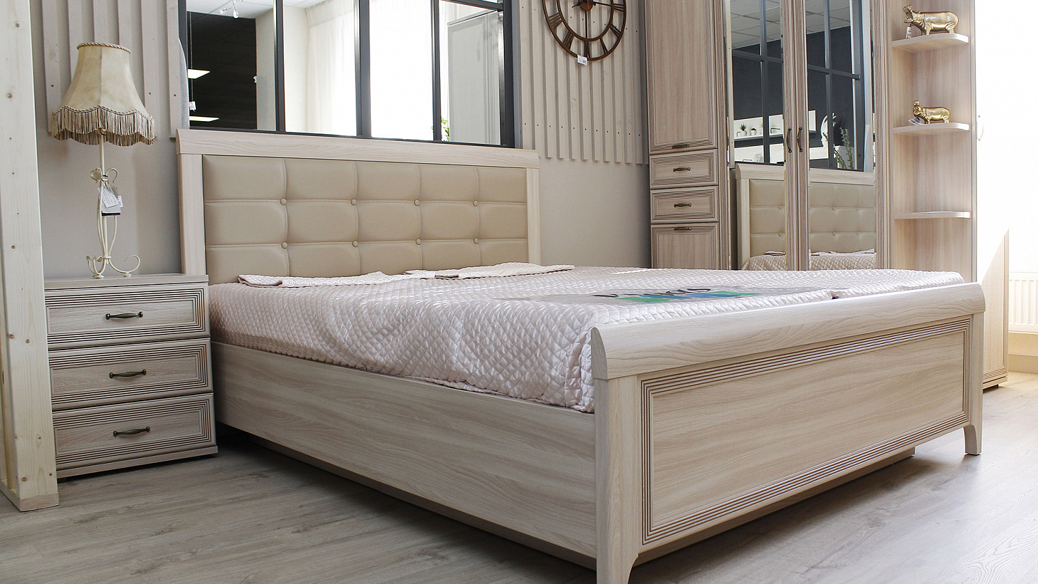 Мечтаете  о новой,  лёгкой, и модной спальне в лаконичном стиле?