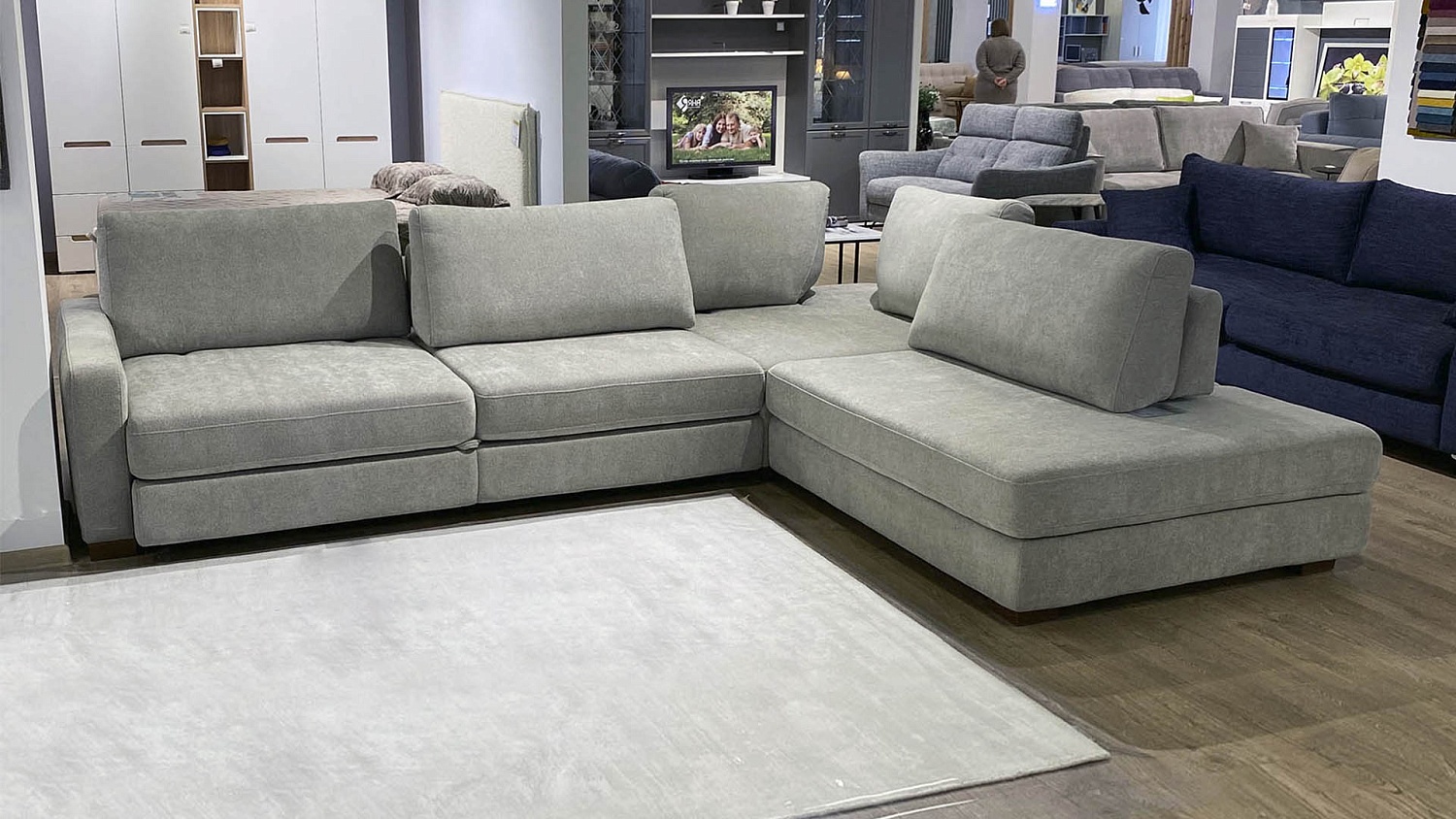 Новинки в салоне! Диван Наполи и Редфорд