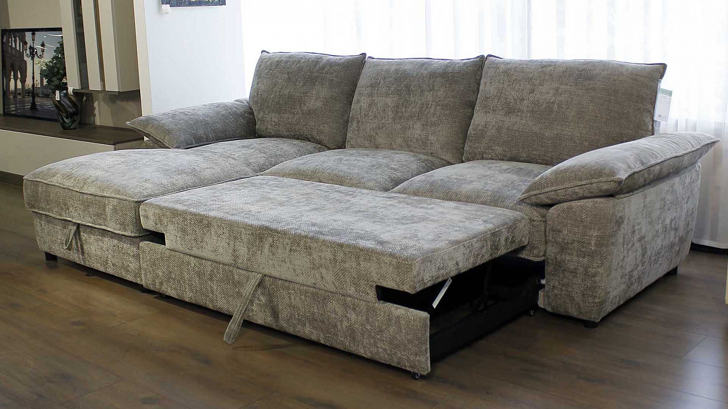 Новое поступление дизайнерских диванов Лотус современного итальянского дизайна