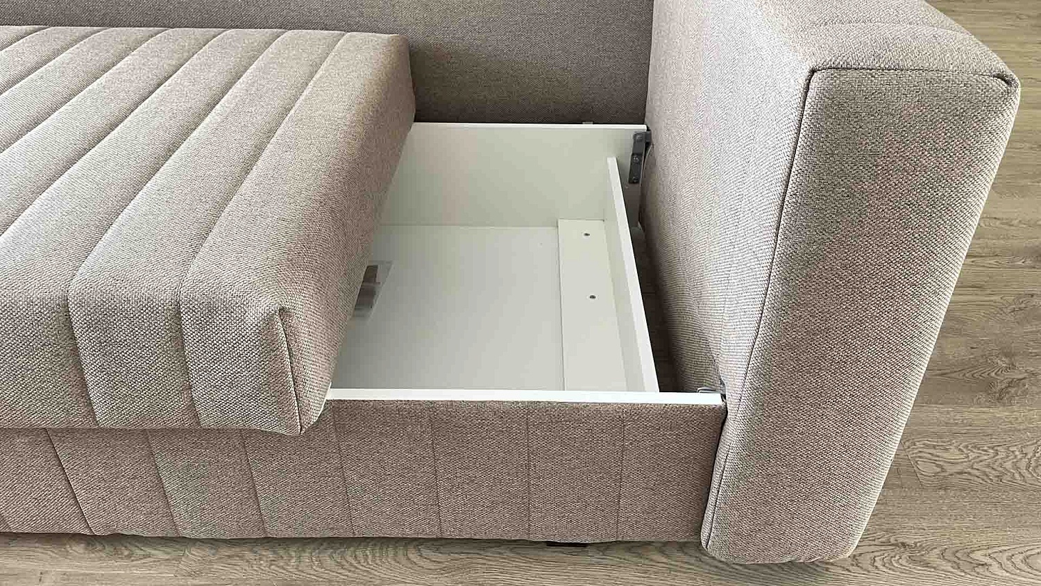 Новинка в салоне! Прямой диван Алье