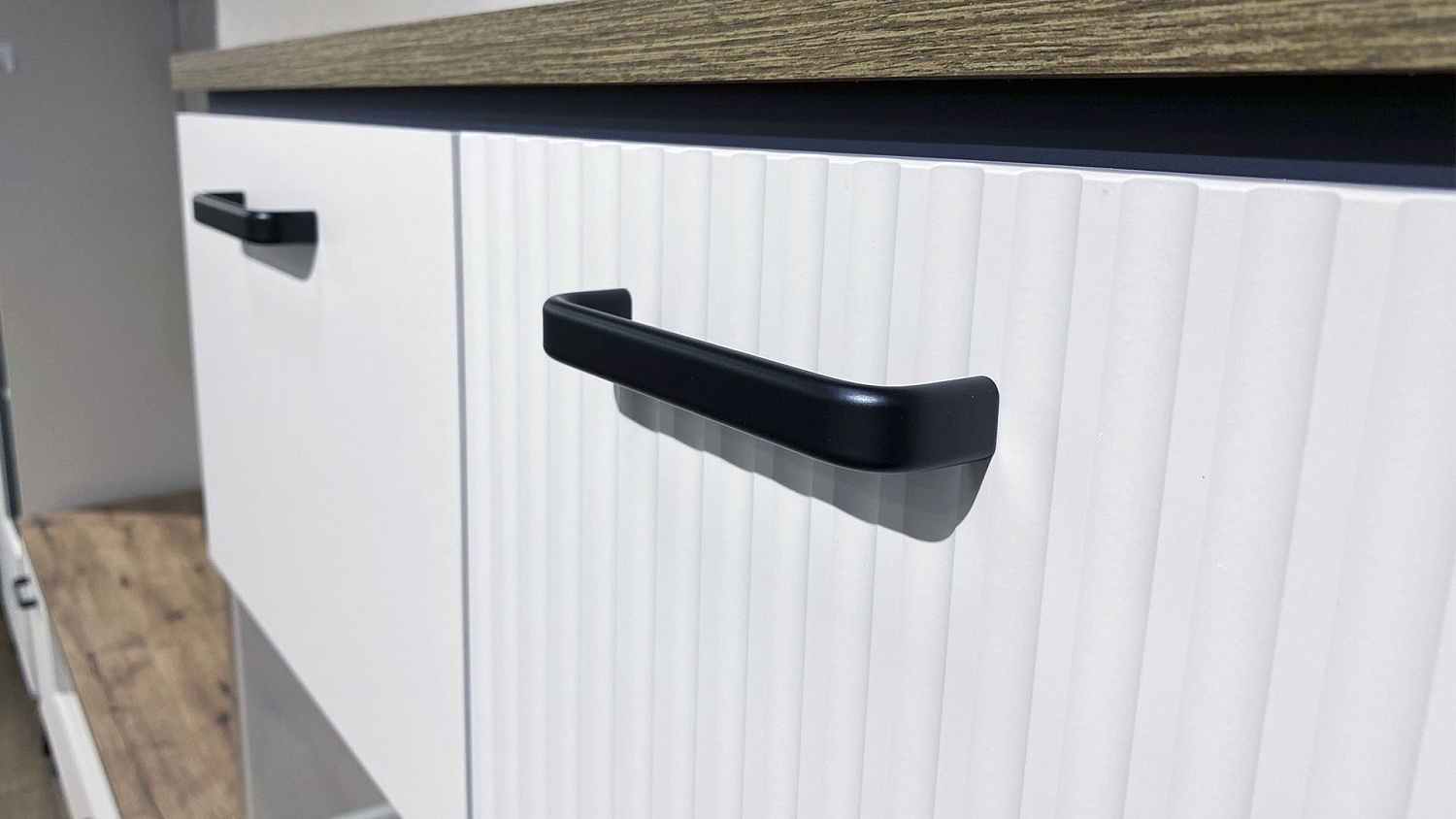 Новинка! Гостиная Винати в белом цвете