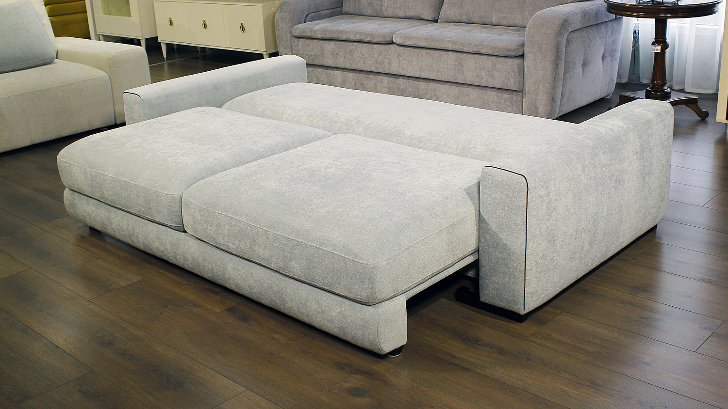 Диван прямой Ostin