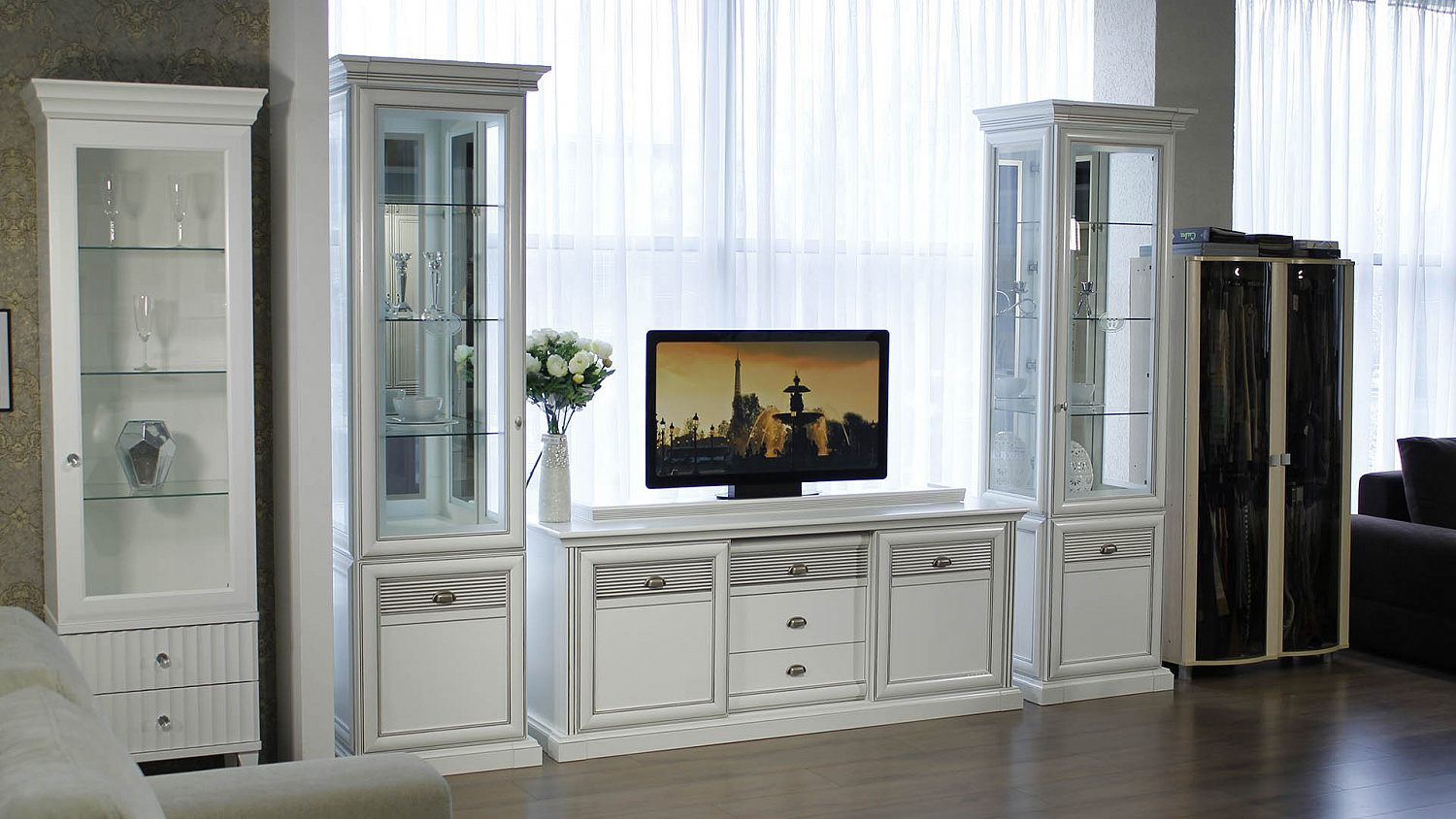 Изысканный комплект Изотта