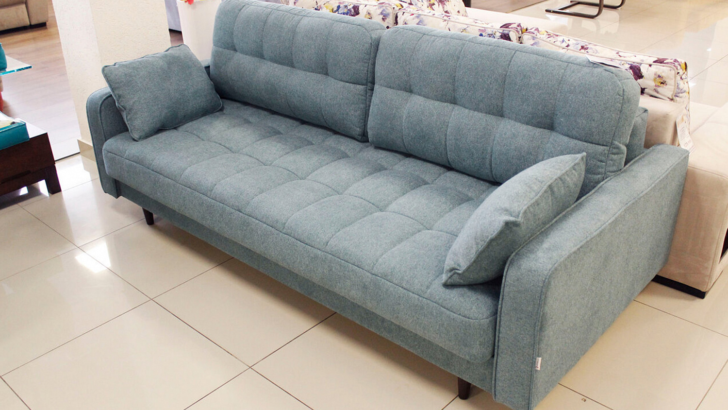 Обновите свое жилое пространство с помощью дивана-кровати Орлеан - недорогой ортопедический матрас в комплекте. 