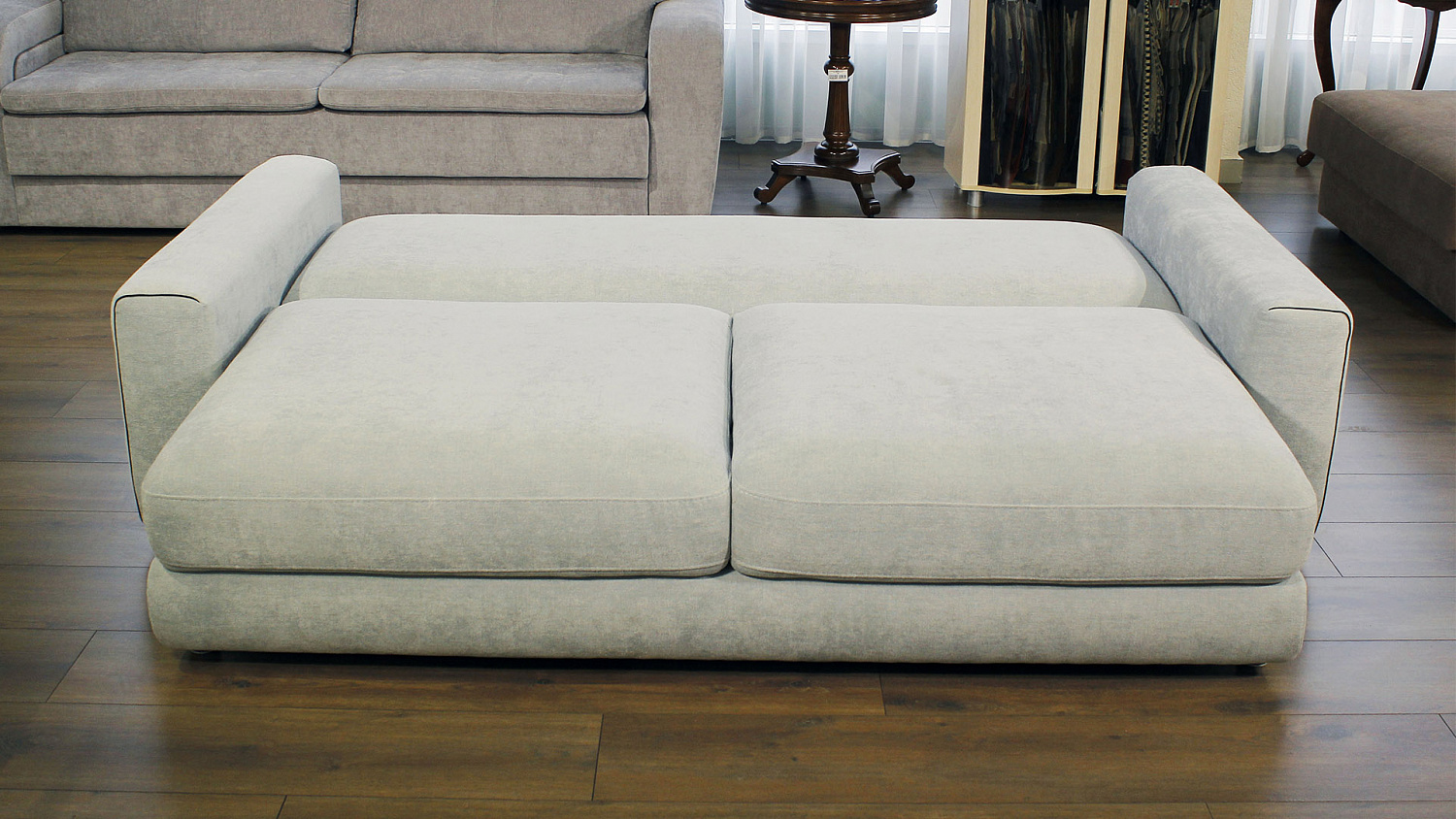 Диван прямой Ostin