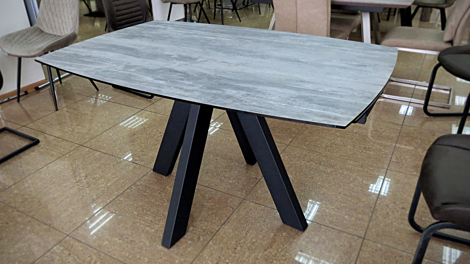 Ищите оригинальный стол?