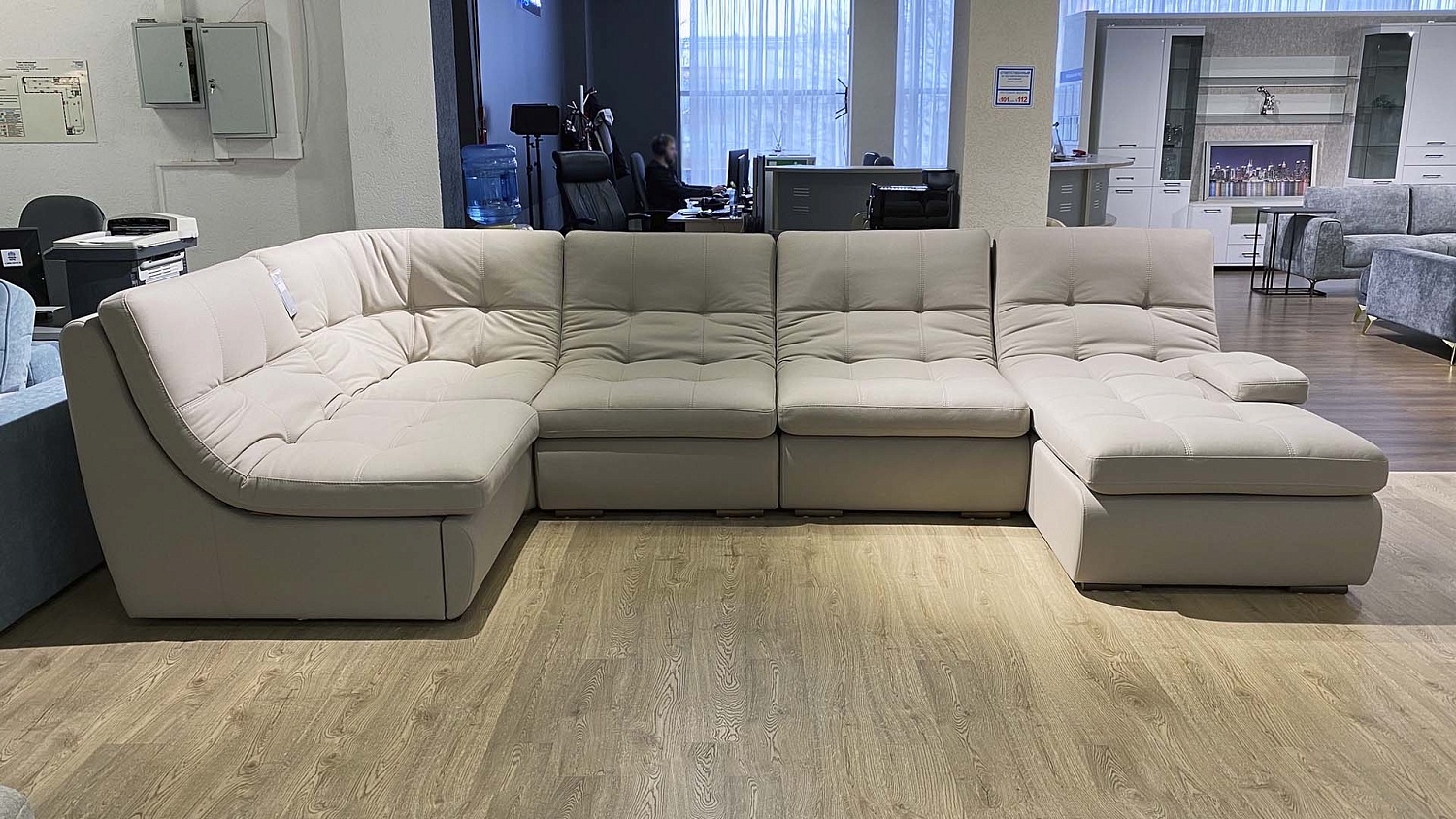 Новинки в салоне! Диван Наполи и Редфорд