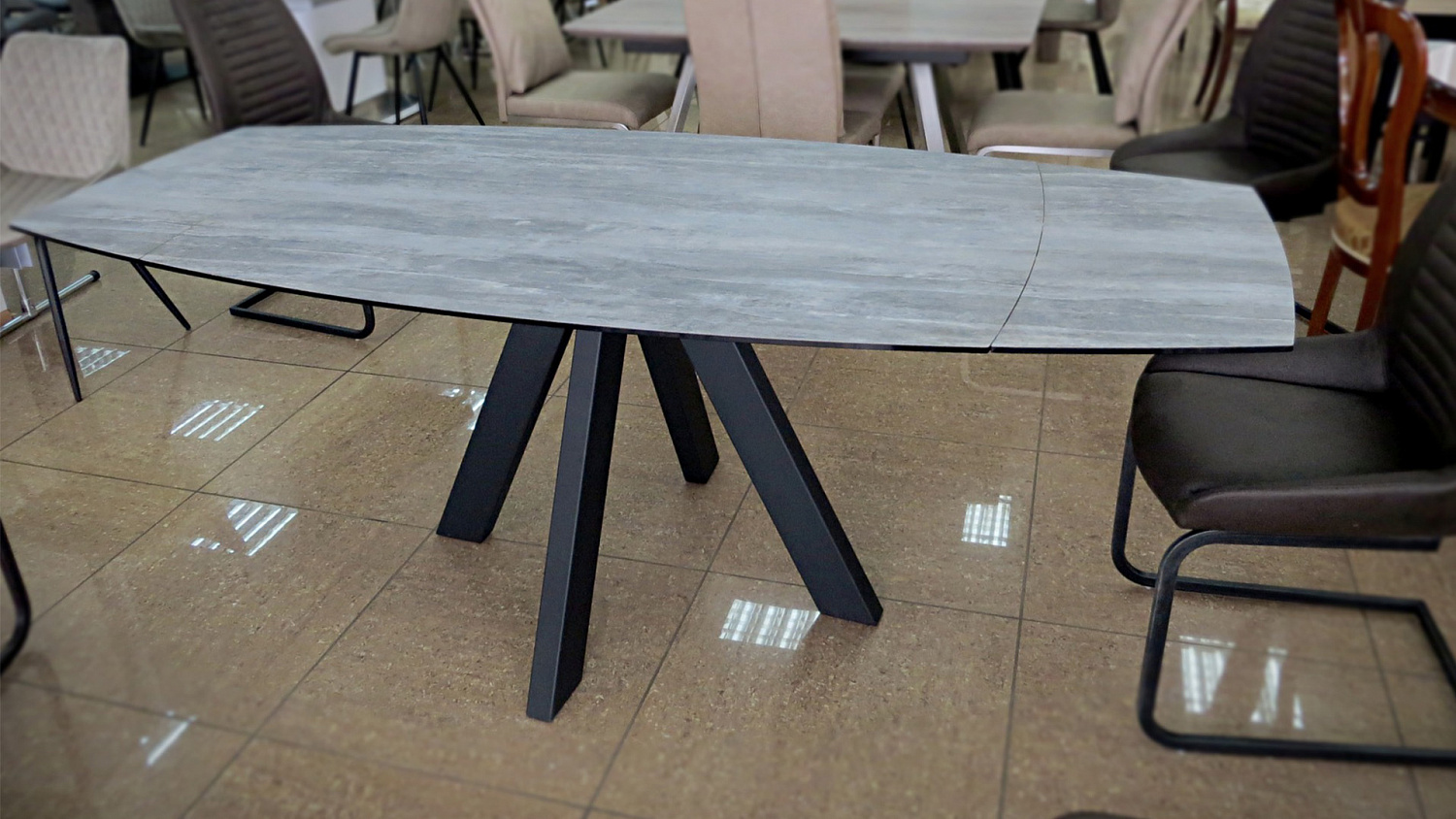 Ищите оригинальный стол?