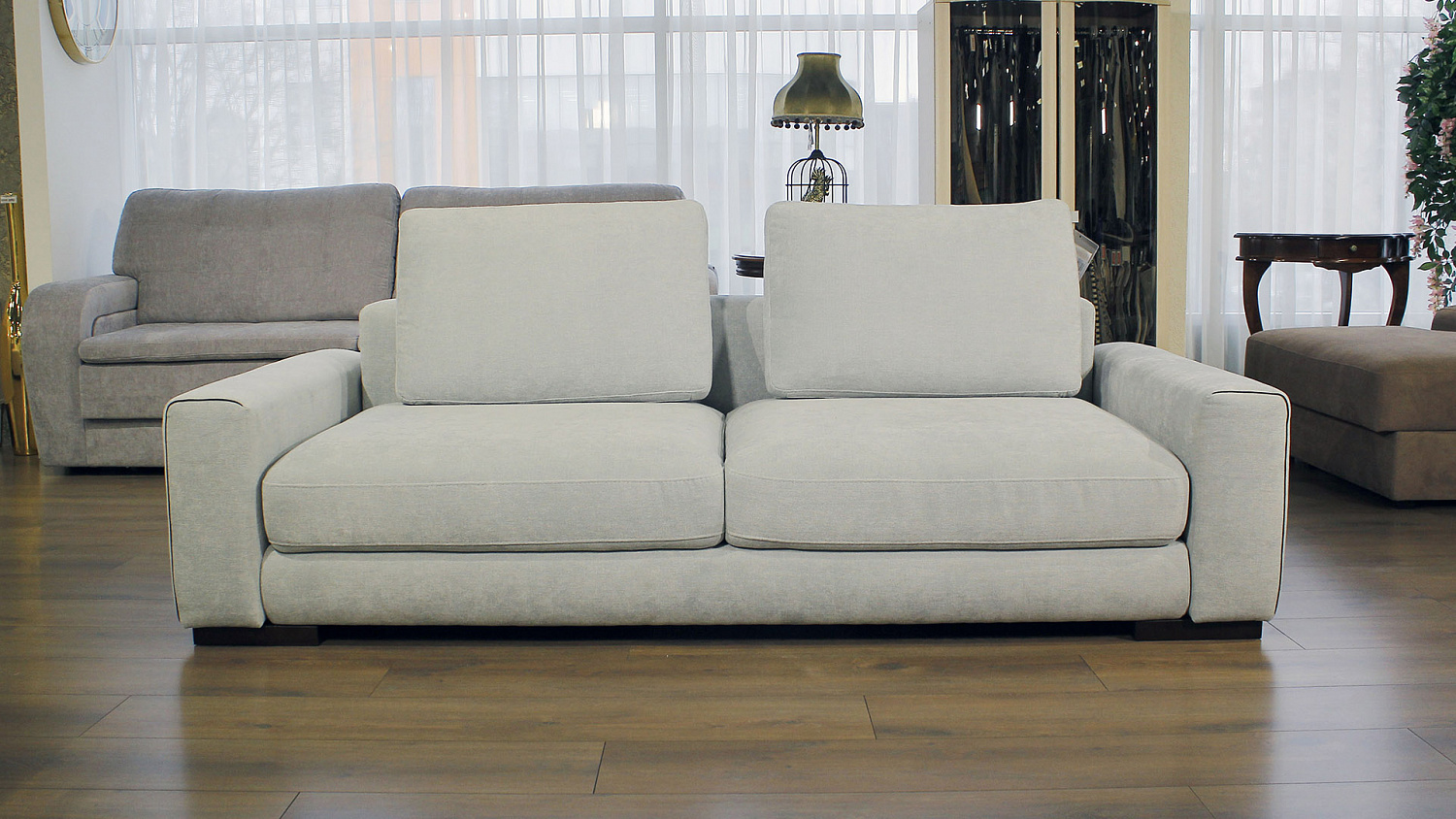 Диван прямой Ostin