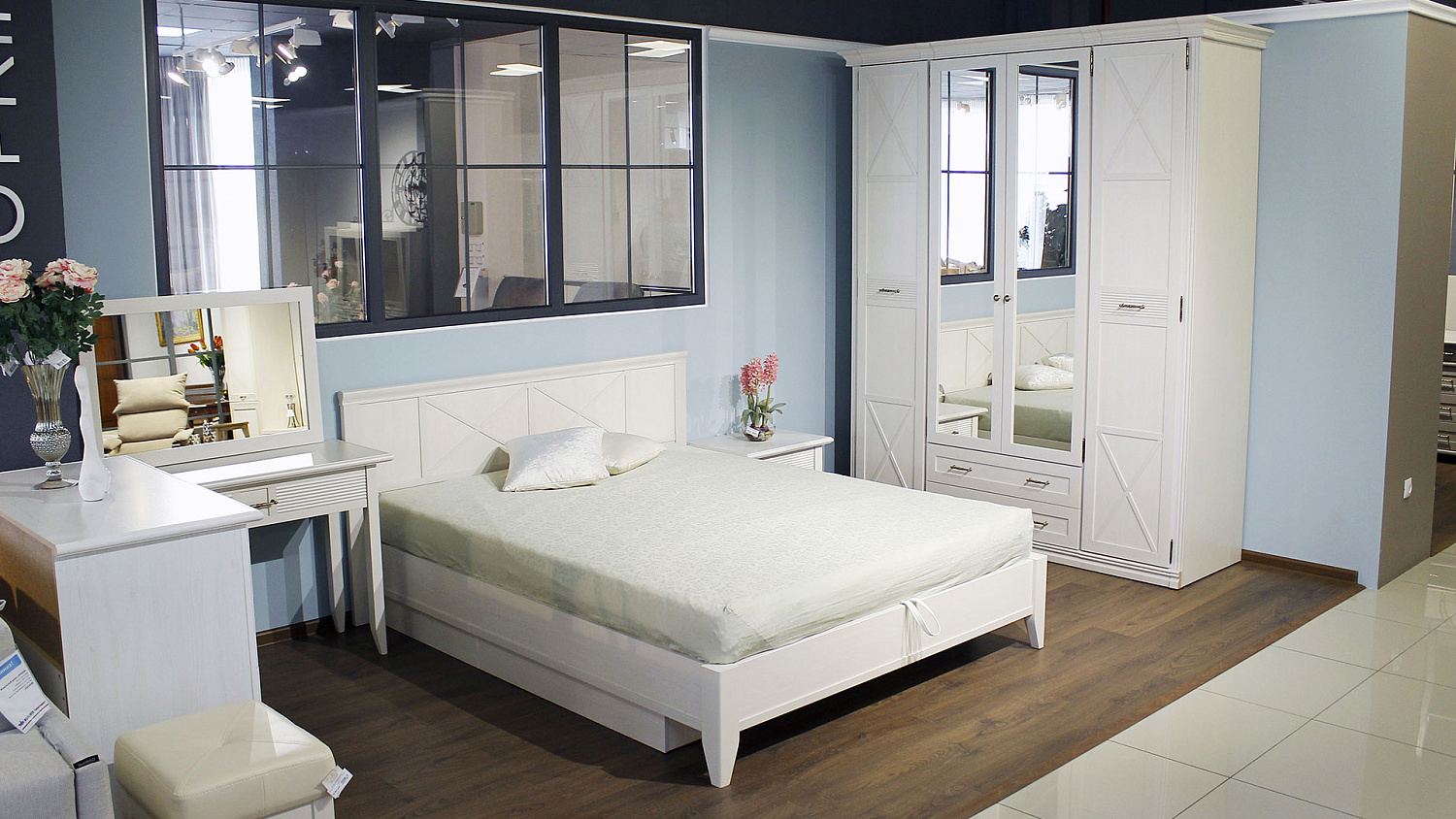 Вдохновляющая мебель для спальни в стиле кантри для вашего дома