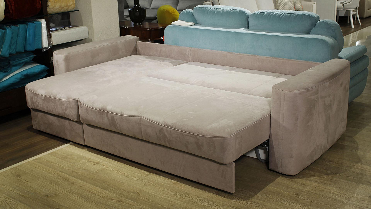 Новика! Диван с оттоманкой Бароло