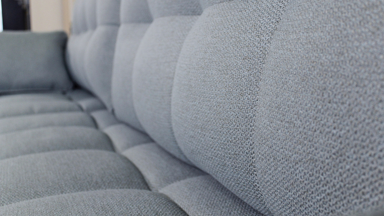 Получите больше пользы от вашей гостиной с диваном-кроватью "Орлеан" - простым в использовании и стильным