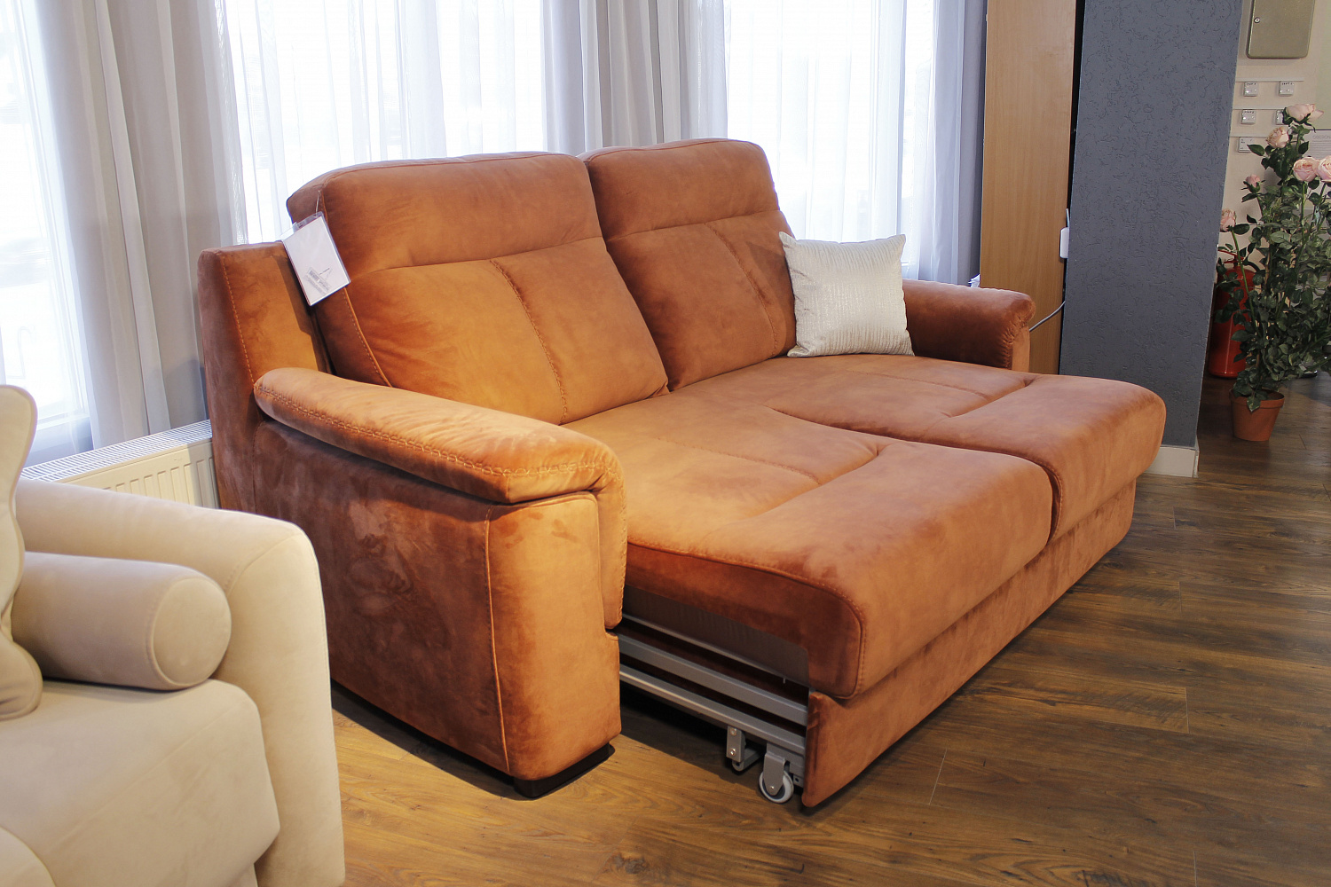 Диван прямой раскладной Вега