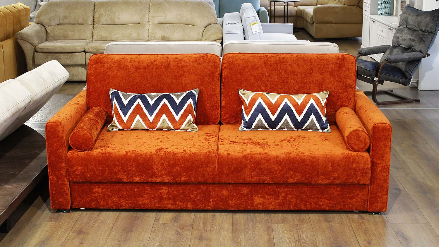 Яркая новинка! Диван 16